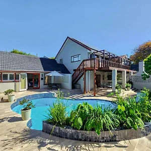 Branch & Vine - Constantia - Formerly Pinoak Cape Town