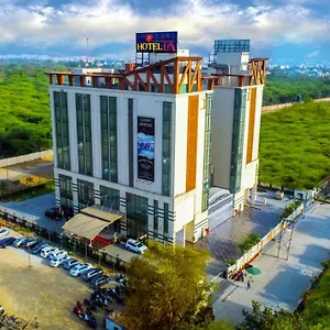 La New 5* Delhi (National Capital Territory of India)